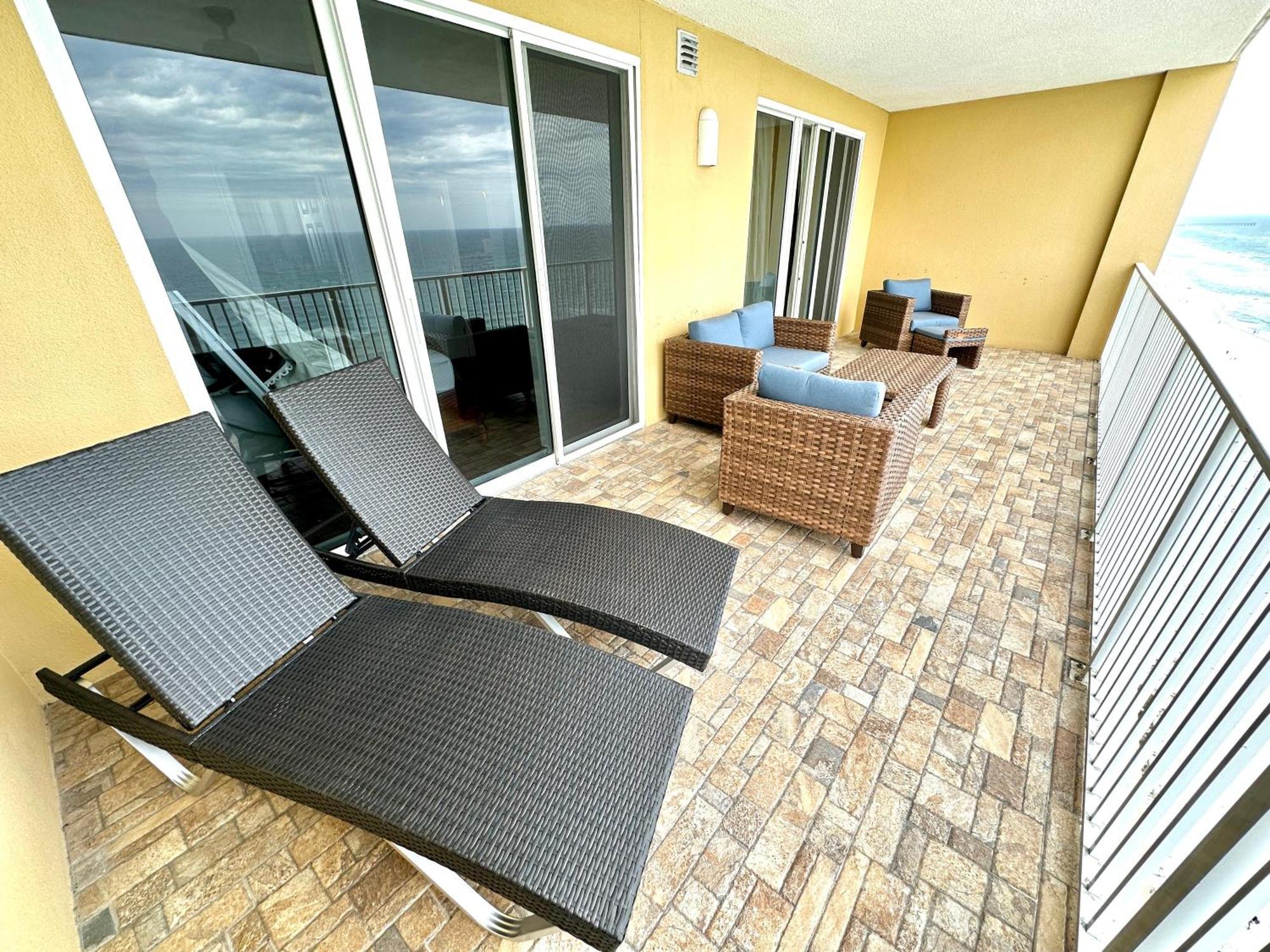 Holiday home Tropic Winds 1806